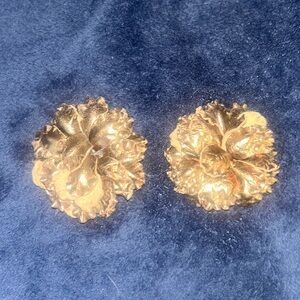 Vintage leather flower clip on earings